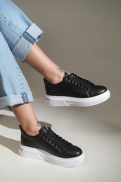 Bağcıklı Kalın Taban Kadın Sneaker  Siyah