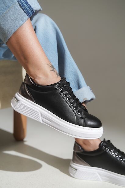 Bağcıklı Kalın Taban Kadın Sneaker  Siyah