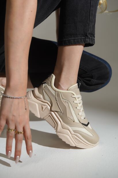 Yüksek Tabanlı Bağcıklı Spor Ayakkabı Kadın Sneaker  Bej