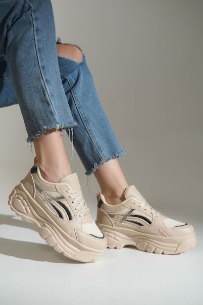 Yüksek Taban Bağcıklı Spor Kadın Sneaker  Bej