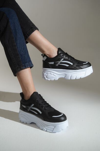 Yüksek Taban Bağcıklı Spor Kadın Sneaker  Siyah