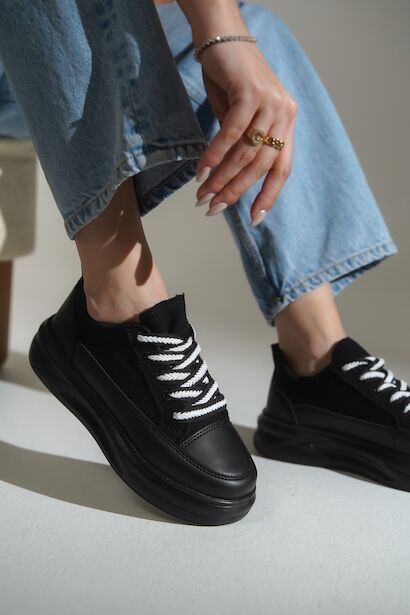 Bağcıklı Keten Spor Ayakkabı Kadın Sneaker  Siyah
