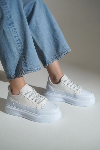 Bağcıklı Keten Spor Ayakkabı Kadın Sneaker  Beyaz